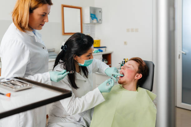 Best Emergency Denture Repair in Reedsville, WI